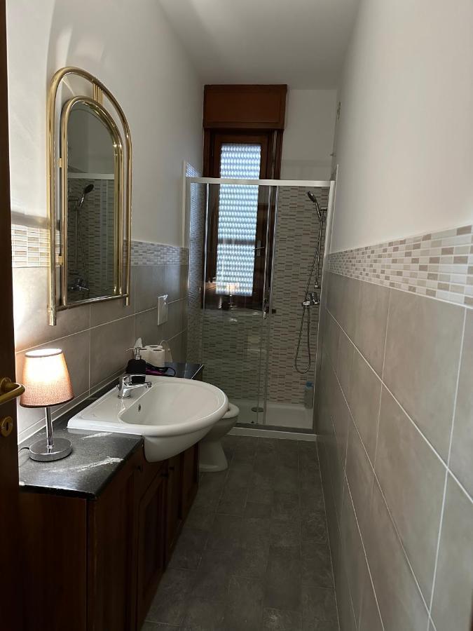 Leone D'Oro 2 - Milano Street Hotel Mestre Bagian luar foto