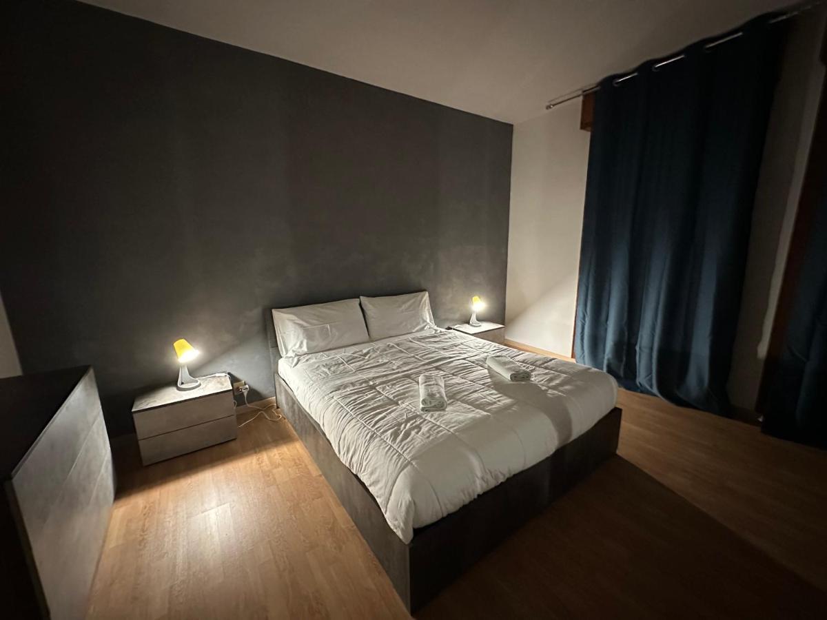 Leone D'Oro 2 - Milano Street Hotel Mestre Bagian luar foto